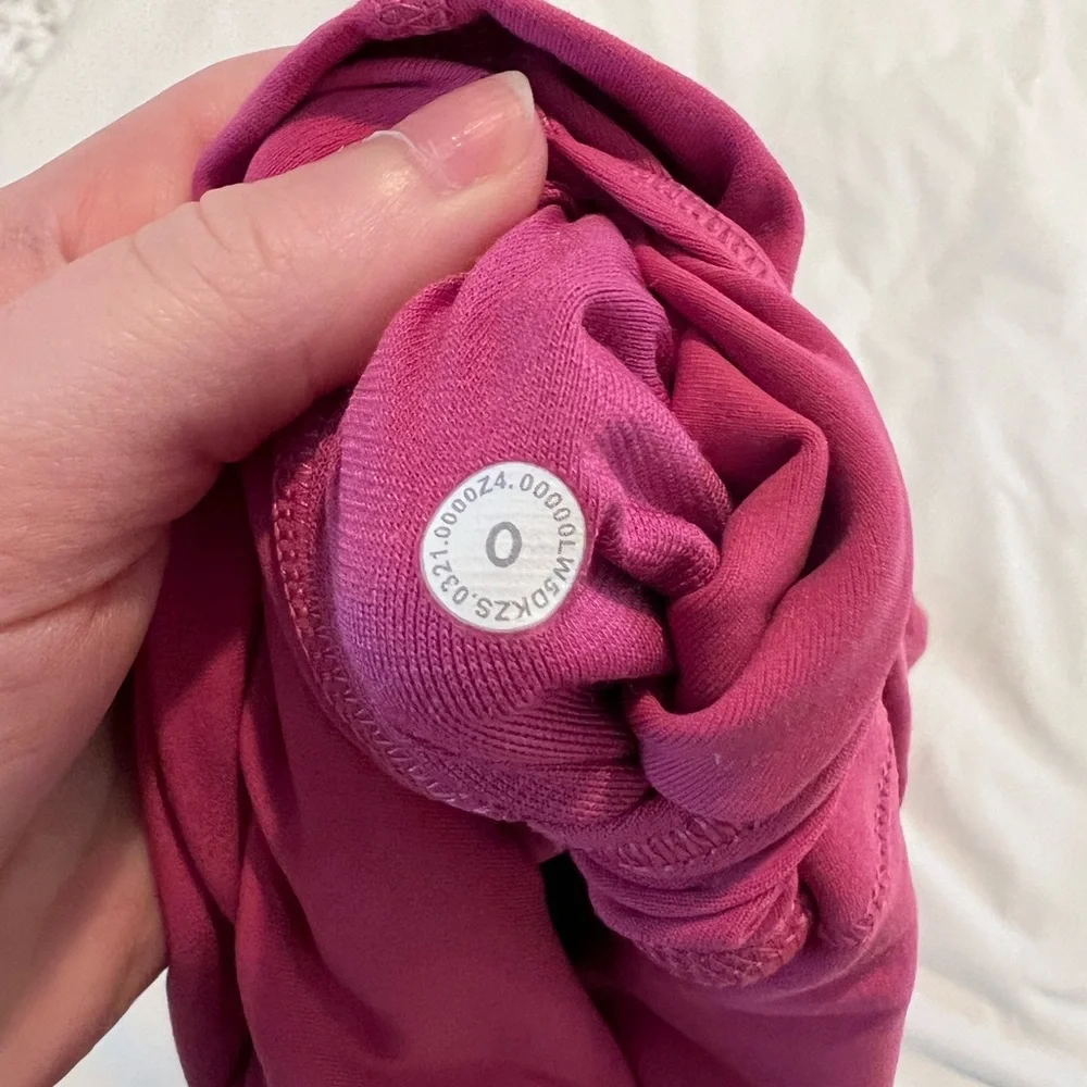 Lululemon Athletica High Rise Align Leggings in Pink 23” Size 0 - Picture 3 of 3